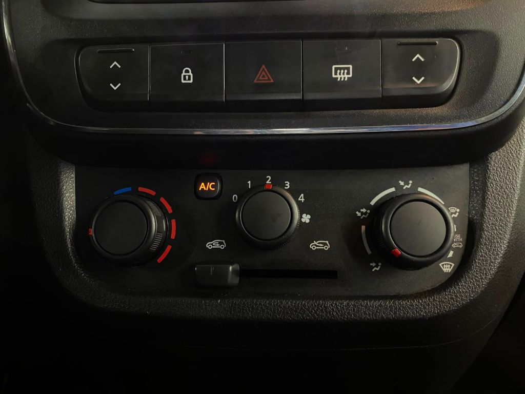 KWID Zen 1.0 Flex 12V 5p Mec. — foto 10
