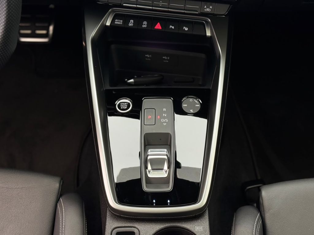 A3 Sed.Perf. Black 2.0 TFSI S-tr. (Hib.) — foto 18
