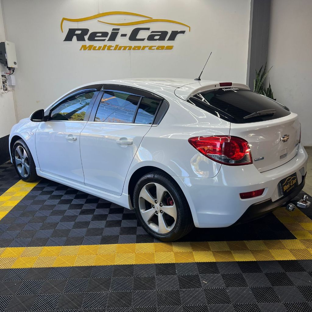 CRUZE LT 1.8 16V FlexPower 4p Mec. — foto 4