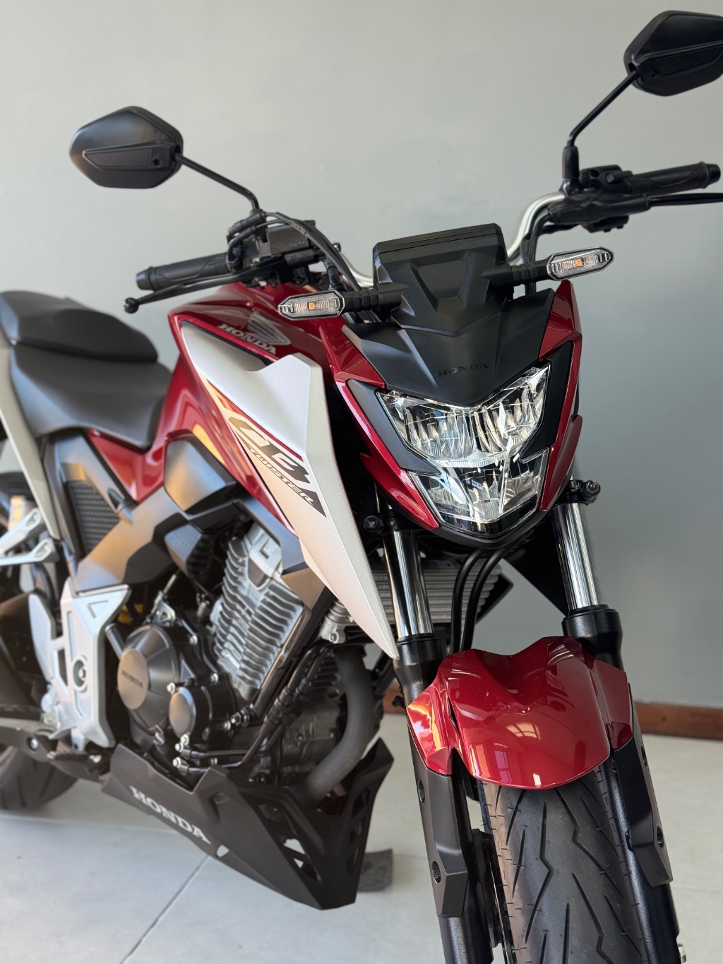 CB 300F Twister Flex — foto 3