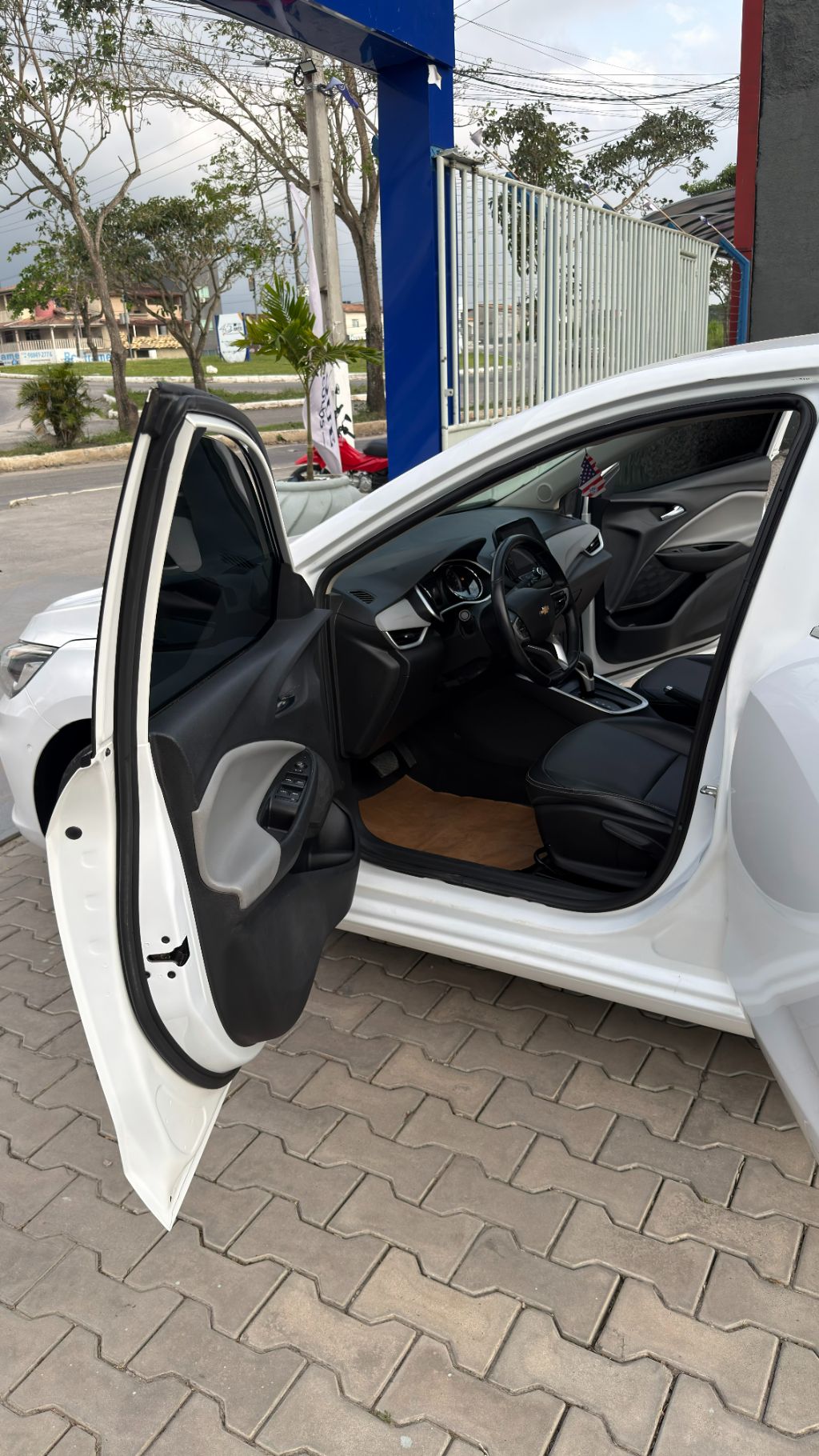 ONIX SED. Plus PREM. 1.0 12V TB Flex Aut — foto 10