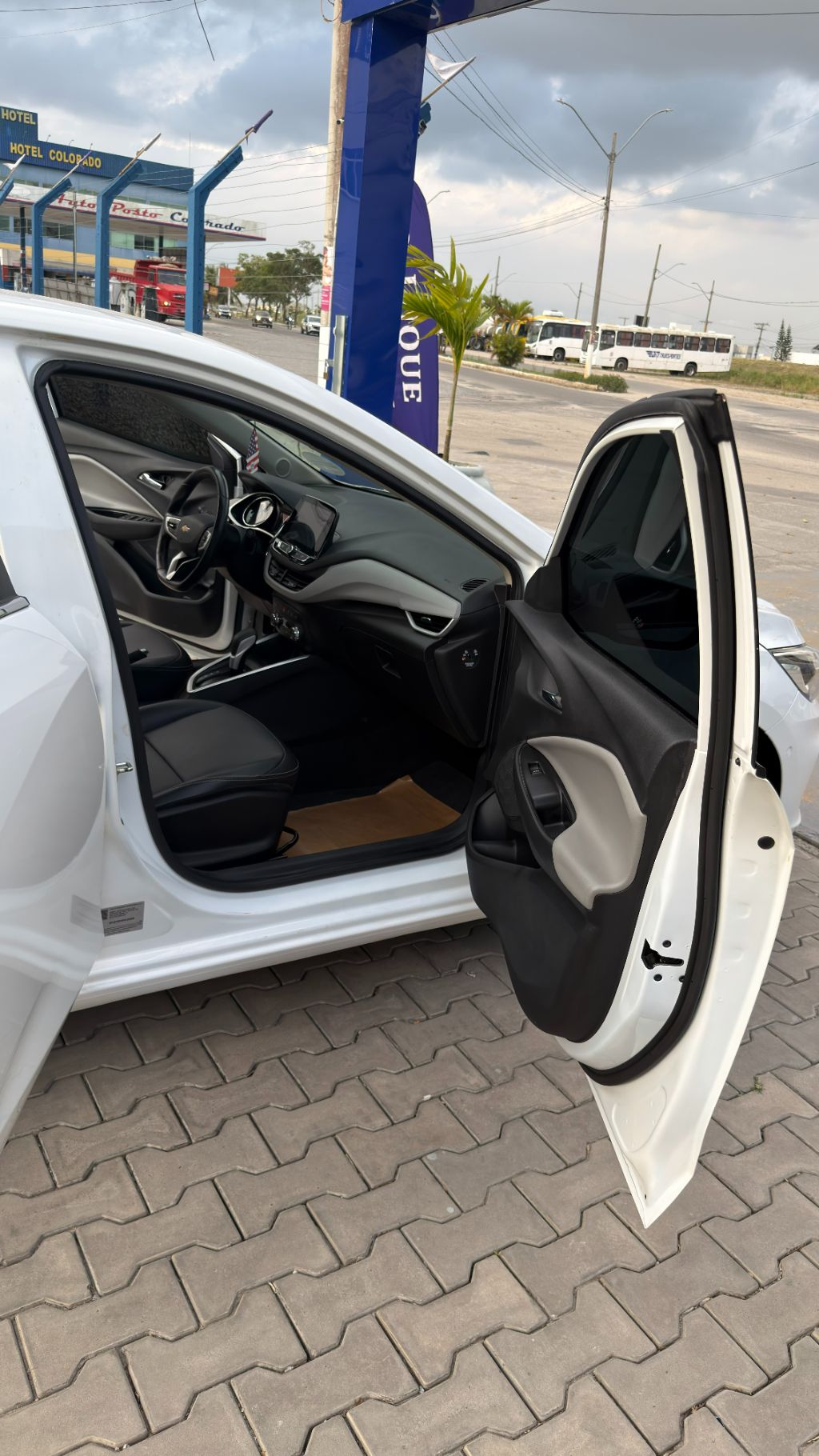 ONIX SED. Plus PREM. 1.0 12V TB Flex Aut — foto 12