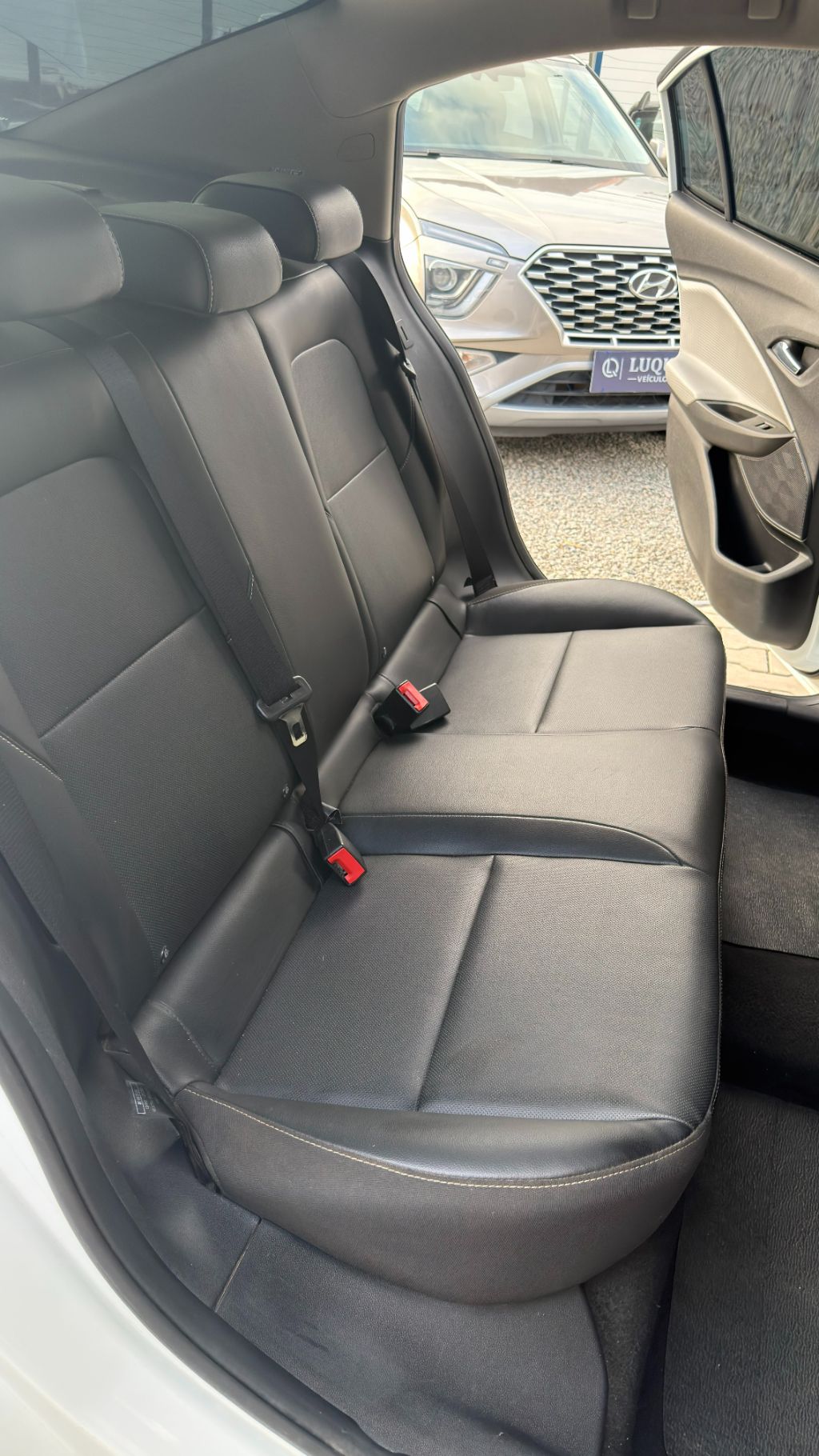 ONIX SED. Plus PREM. 1.0 12V TB Flex Aut — foto 9