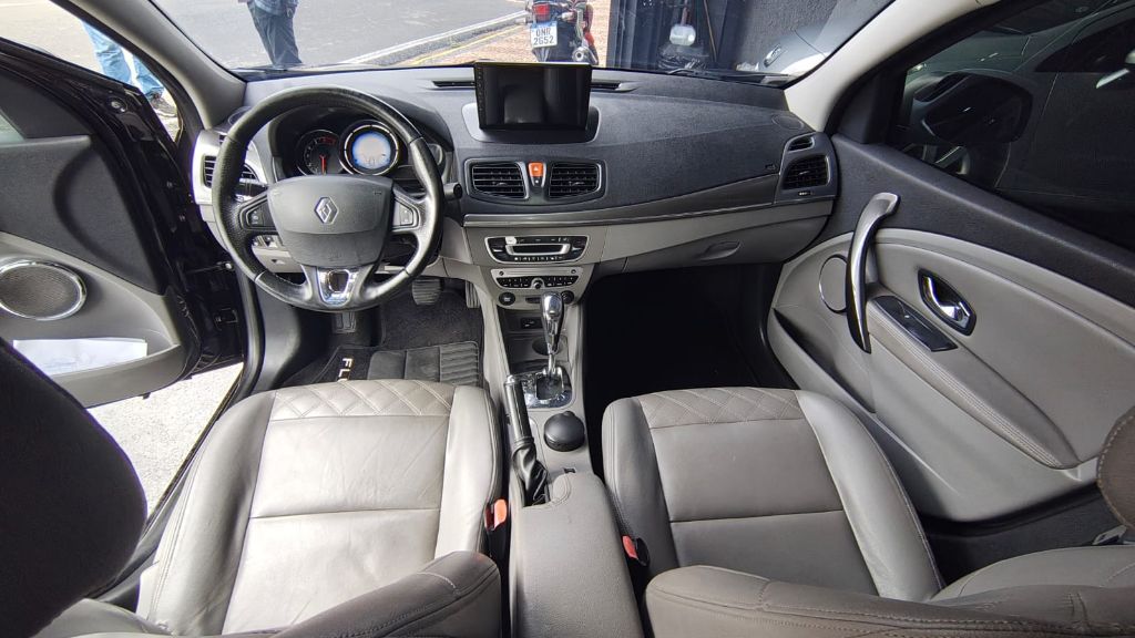 FLUENCE Sedan Privilège 2.0 16V FLEX Aut — foto 7