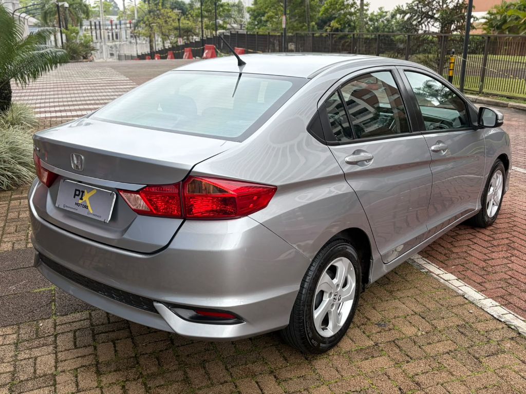 HONDA CITY 1.5 PERSONAL 2018 FLEX  — foto 19