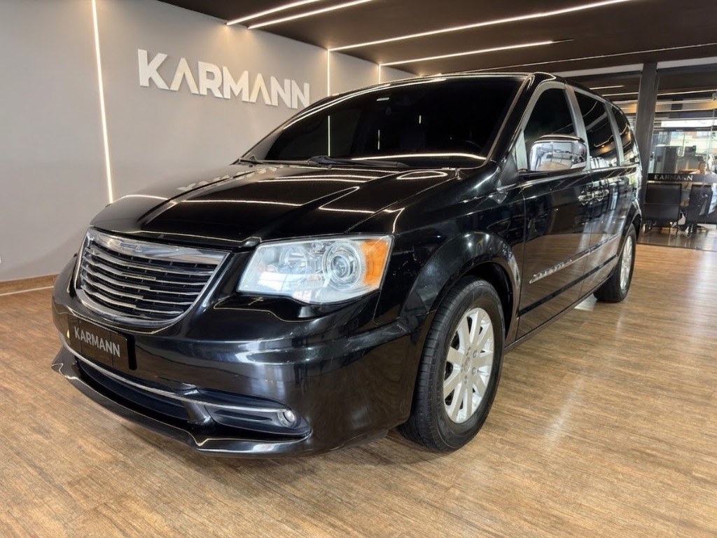 TOWN & COUNTRY Limited 3.8 /3.6 V6 Aut. — foto 1