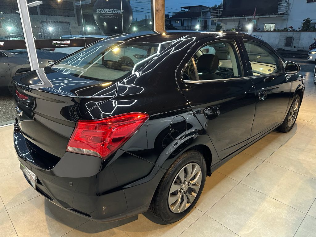 JOY Plus Black Ed.1.0 8V 4p Flex Mec. — foto 4