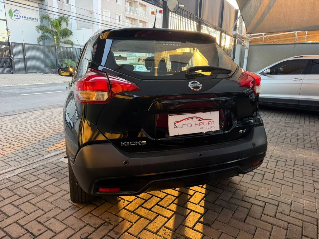 KICKS SV 1.6 16V FlexStar 5p Aut. — foto 3