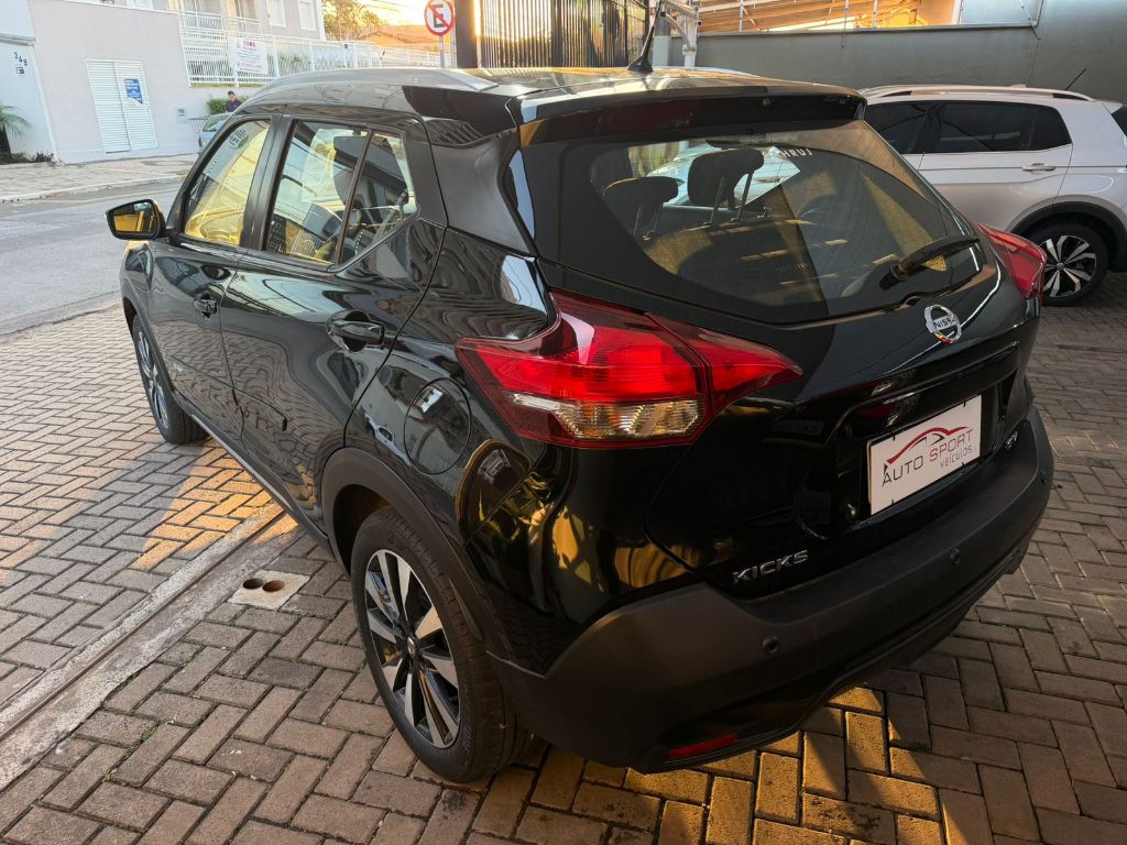 KICKS SV 1.6 16V FlexStar 5p Aut. — foto 6
