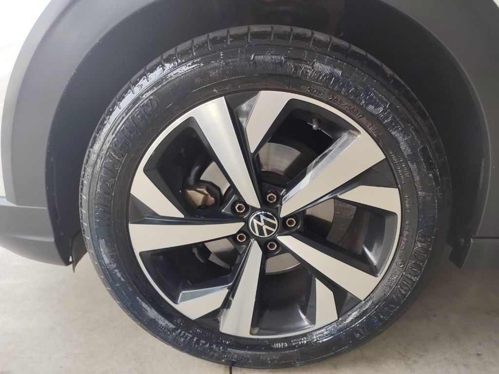 Nivus Highline 1.0 200 TSI Flex Aut. — foto 9