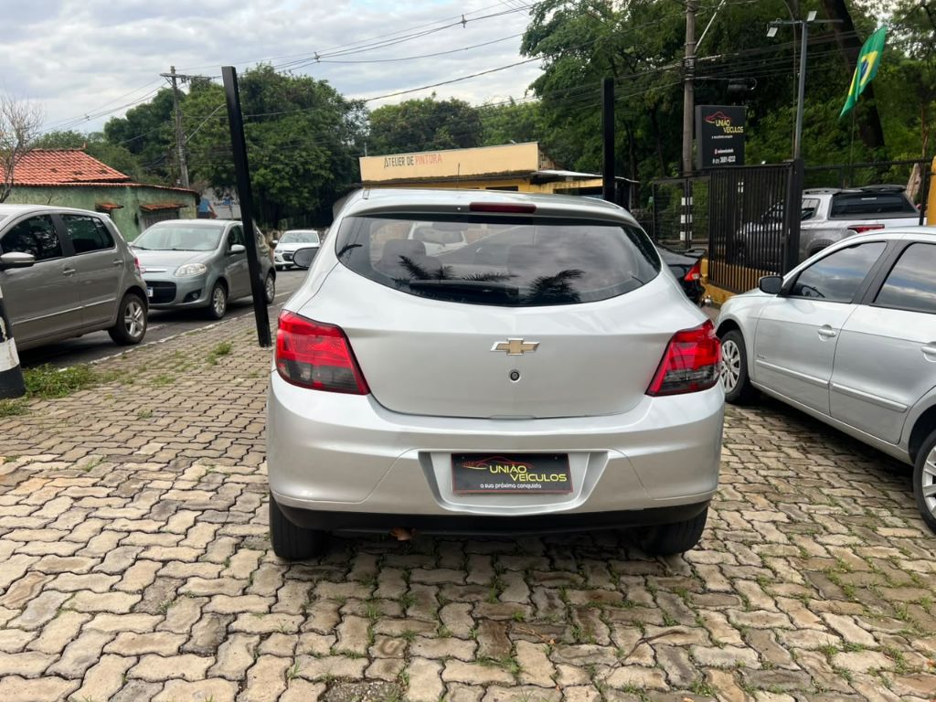 ONIX HATCH LTZ 1.4 8V FlexPower 5p Mec. — foto 5