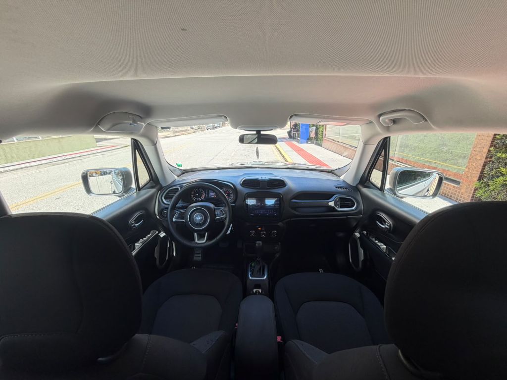 Renegade 1.8 4x2 Flex 16V Aut. — foto 14