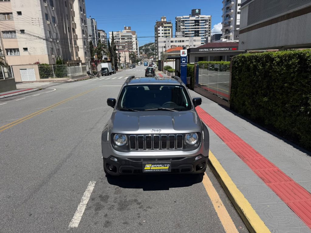 Renegade 1.8 4x2 Flex 16V Aut. — foto 9