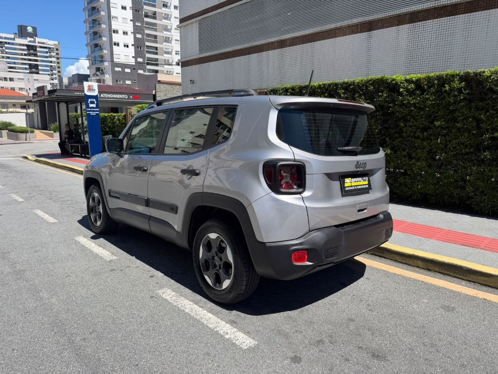 Renegade 1.8 4x2 Flex 16V Aut. — foto 4