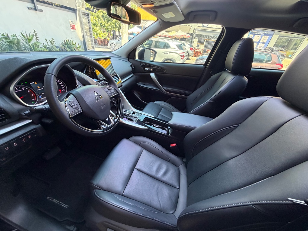 Eclipse Cross HPE-S 1.5 AWC 165cv Aut. — foto 12