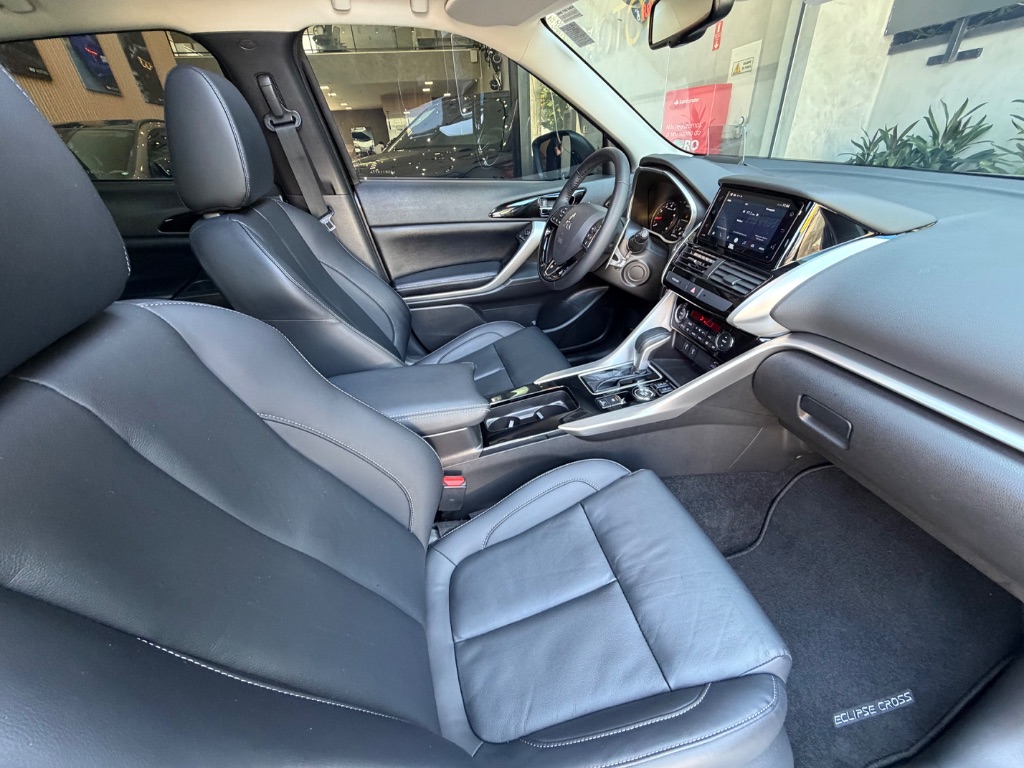 Eclipse Cross HPE-S 1.5 AWC 165cv Aut. — foto 7
