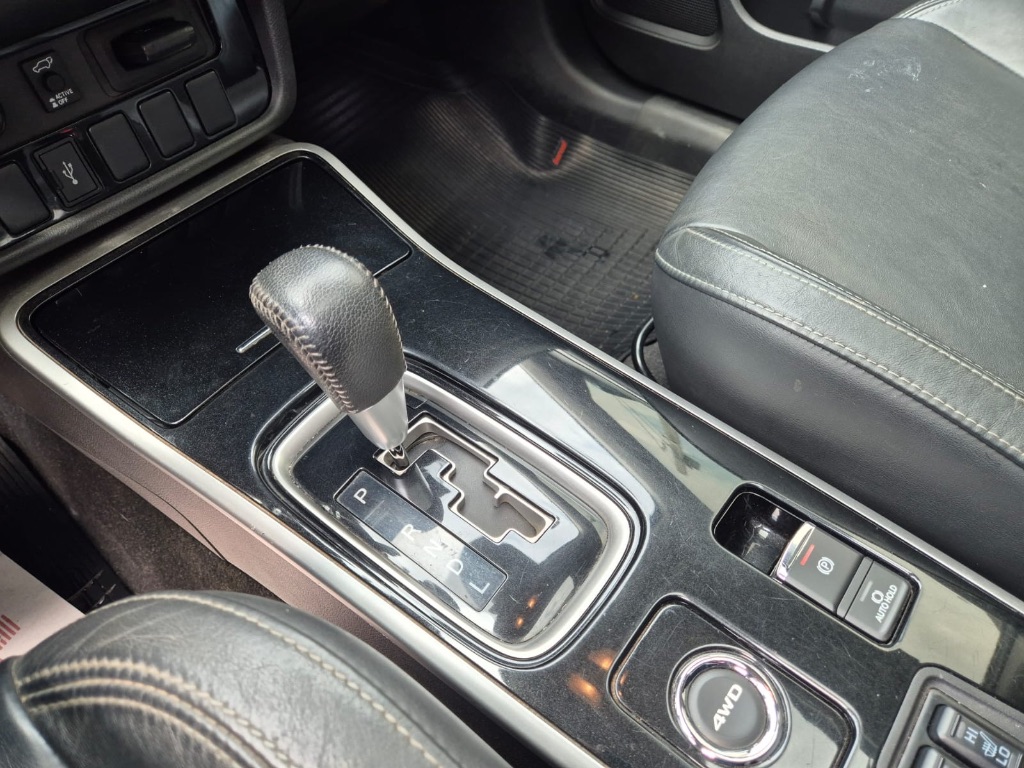 OUTLANDER HPE-S 2.2 Diesel 4x4 Aut. — foto 12