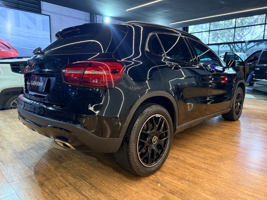GLA 200 Advance 1.6/1.6 TB 16V Flex Aut. — foto 11