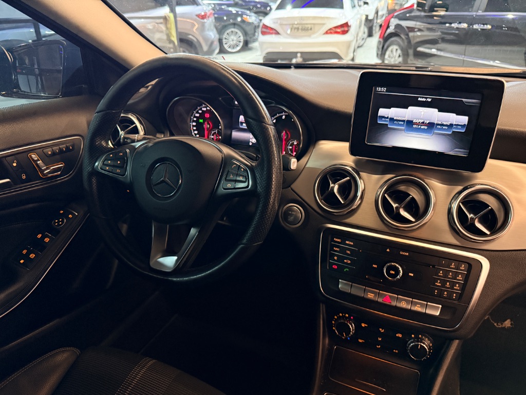 GLA 200 Advance 1.6/1.6 TB 16V Flex Aut. — foto 8