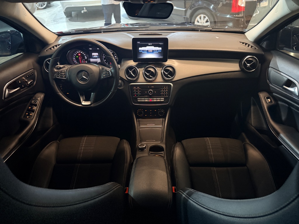 GLA 200 Advance 1.6/1.6 TB 16V Flex Aut. — foto 4