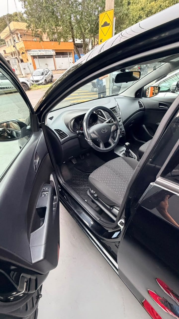 HYUNDAI HB20 COMF — foto 12