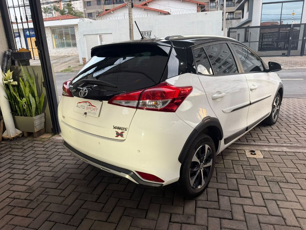 YARIS X-WAY 1.5 Flex 16V 5p Aut. — foto 8