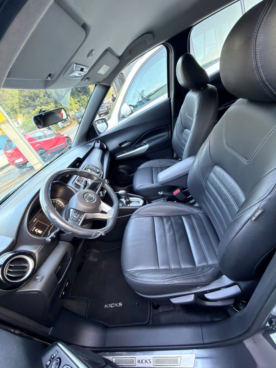 NISSAN KICKS SL — foto 11