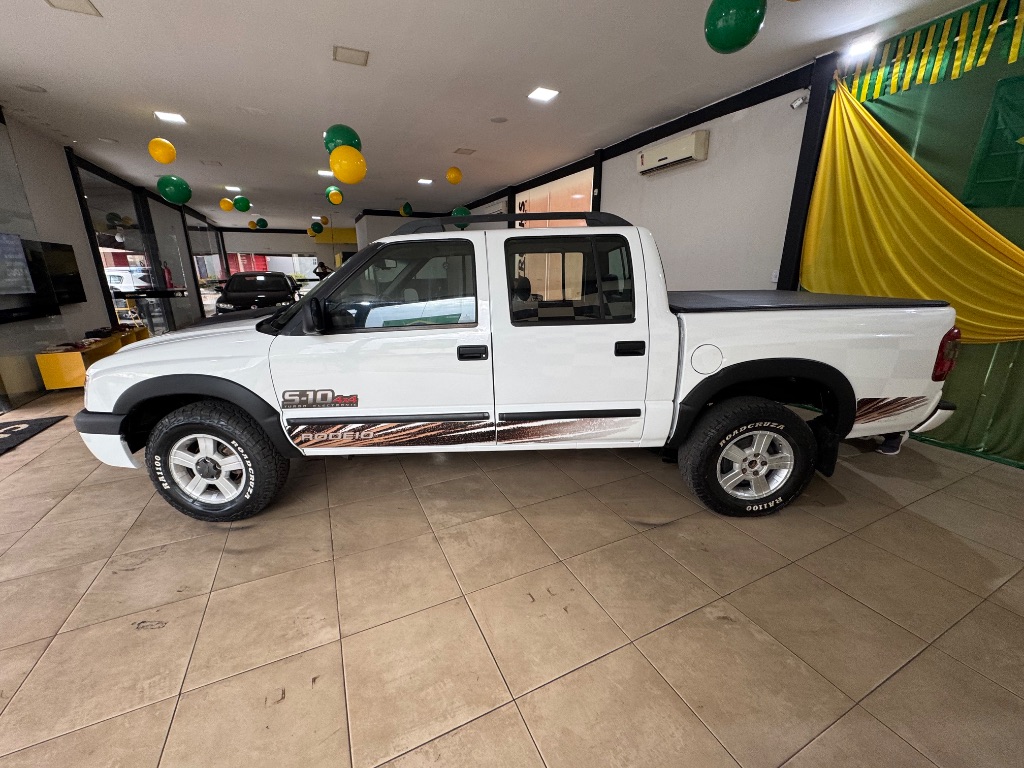 S10 Pick-Up RODEIO 2.8 TDI 4x4 CD Dies. — foto 4