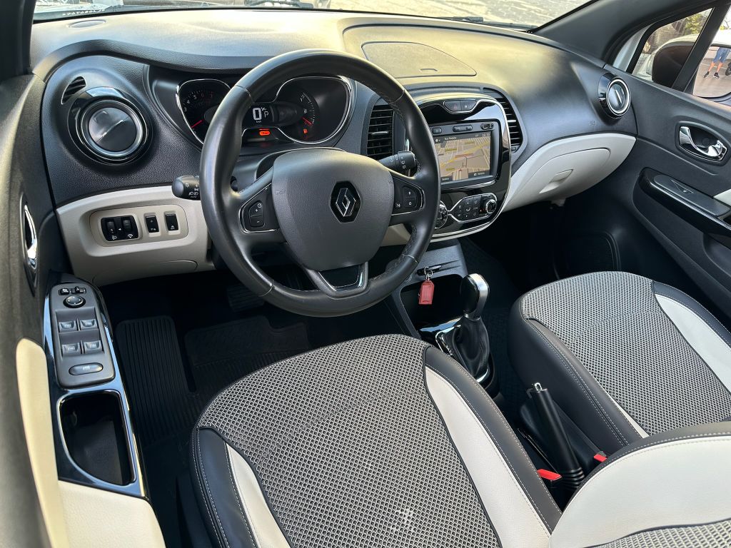 CAPTUR Intense 1.6 16V Flex 5p Aut. — foto 9