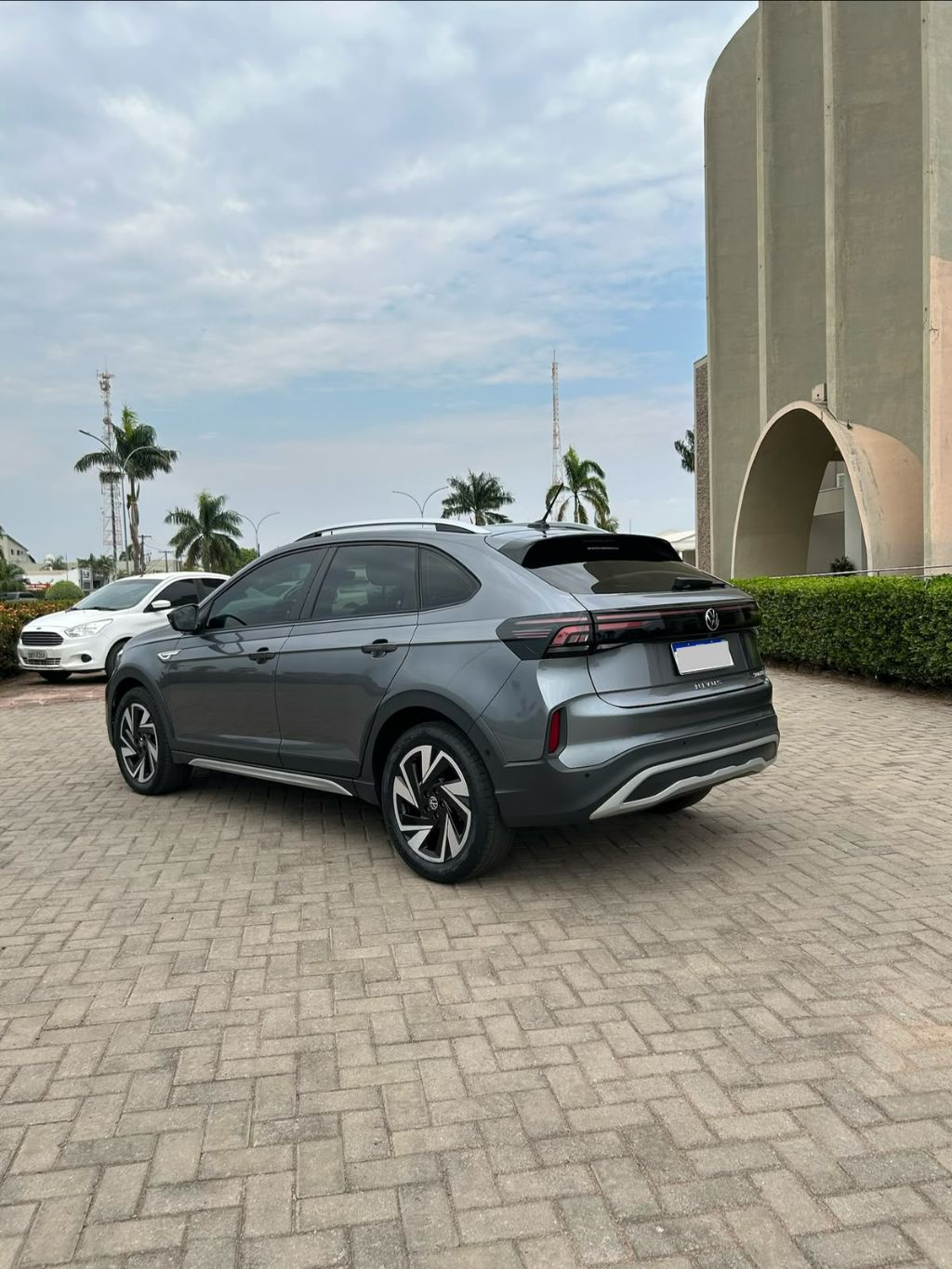Nivus Highline 1.0 200 TSI Flex Aut. — foto 15