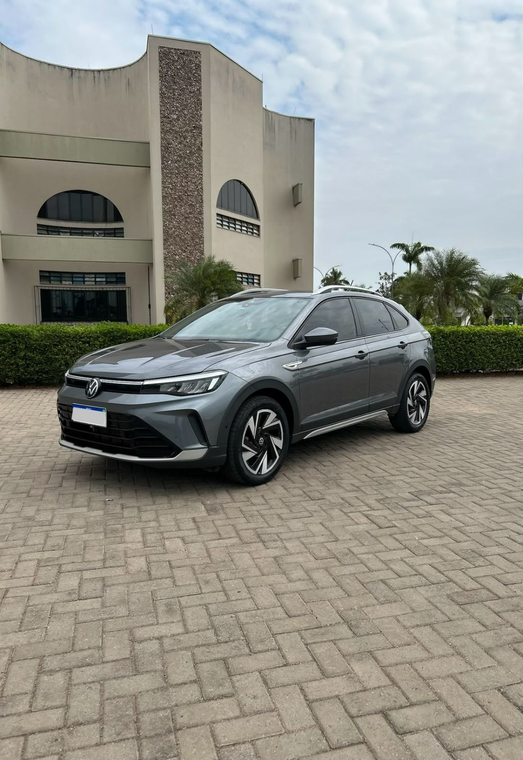 Nivus Highline 1.0 200 TSI Flex Aut. — foto 1