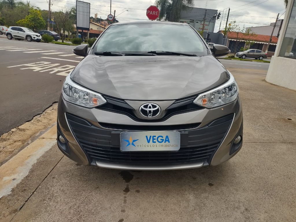 YARIS XL Sedan 1.5 Flex 16V 4p Aut. — foto 3