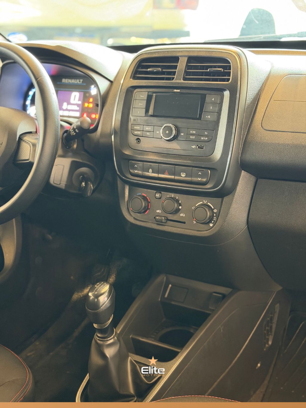 KWID Zen 1.0 Flex 12V 5p Mec. — foto 7