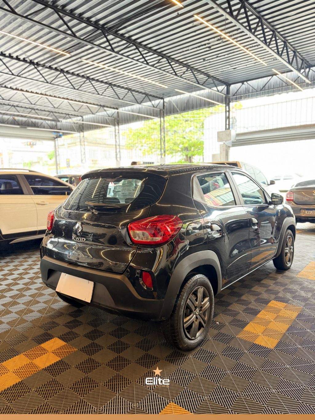 KWID Zen 1.0 Flex 12V 5p Mec. — foto 10