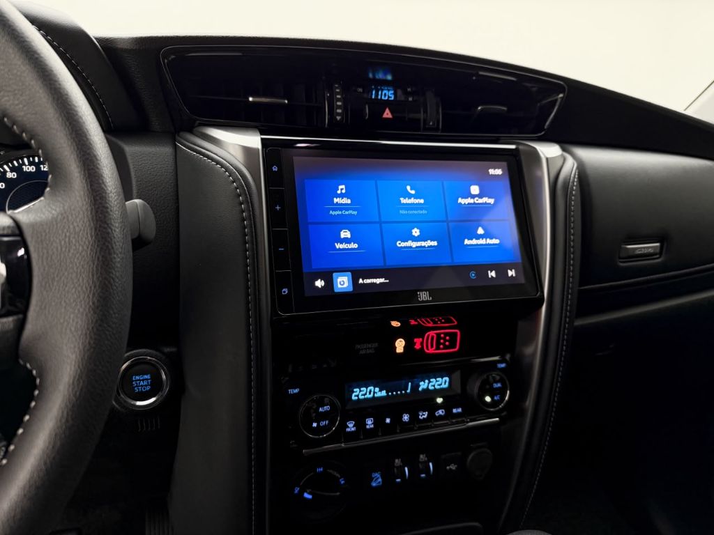 Hilux SW4 SRX Plat. 4x4 2.8 TB Die. Aut. — foto 11