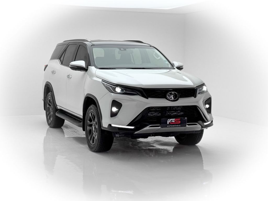 Hilux SW4 SRX Plat. 4x4 2.8 TB Die. Aut. — foto 3