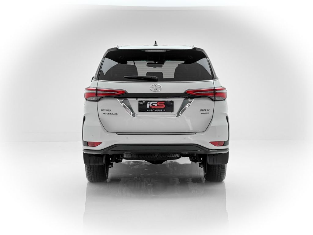 Hilux SW4 SRX Plat. 4x4 2.8 TB Die. Aut. — foto 5