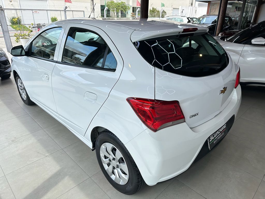 ONIX HATCH LT 1.0 8V FlexPower 5p Mec. — foto 5
