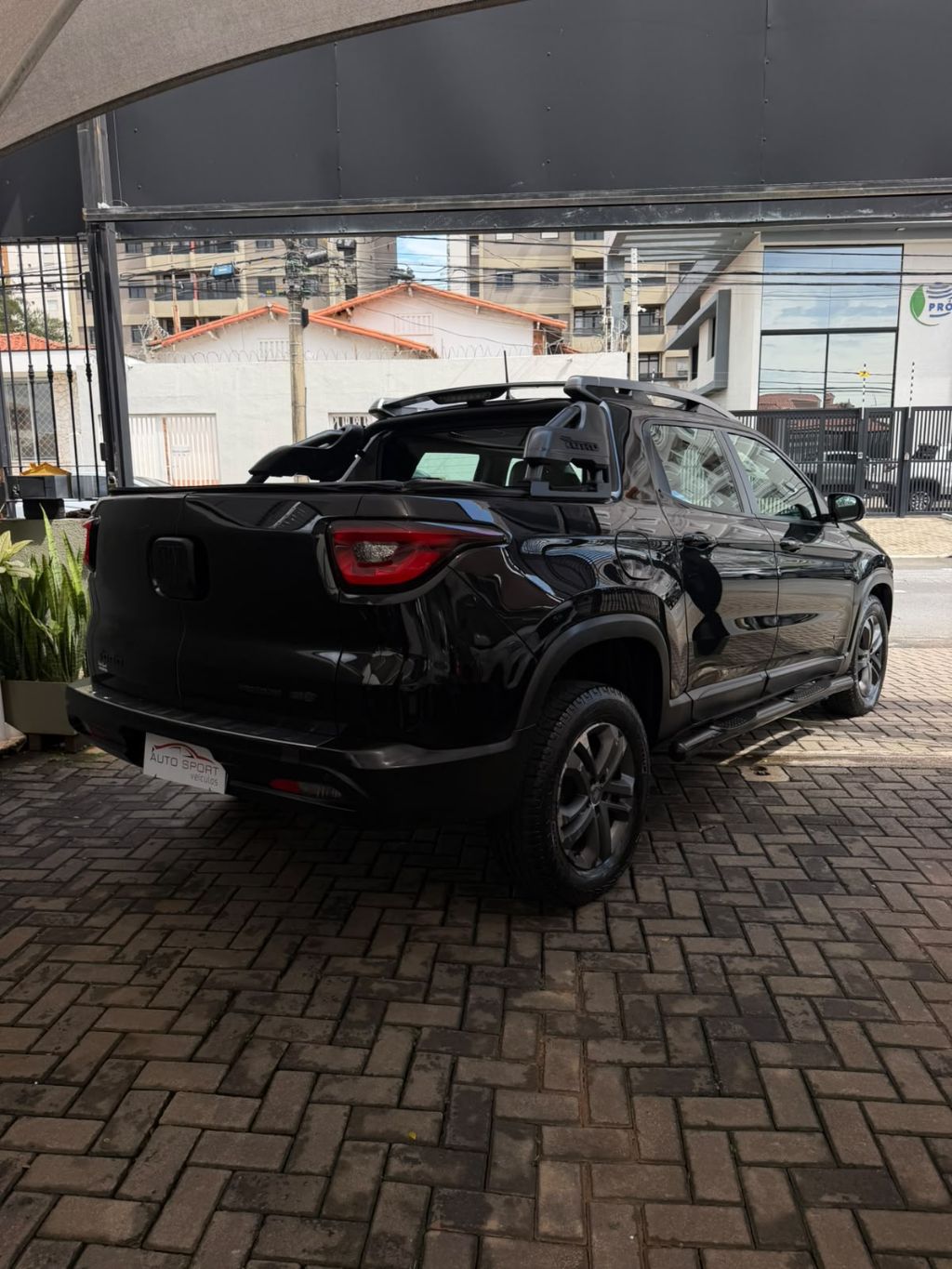 Toro Freedom 2.0 16V 4x4 TB Diesel Aut. — foto 4