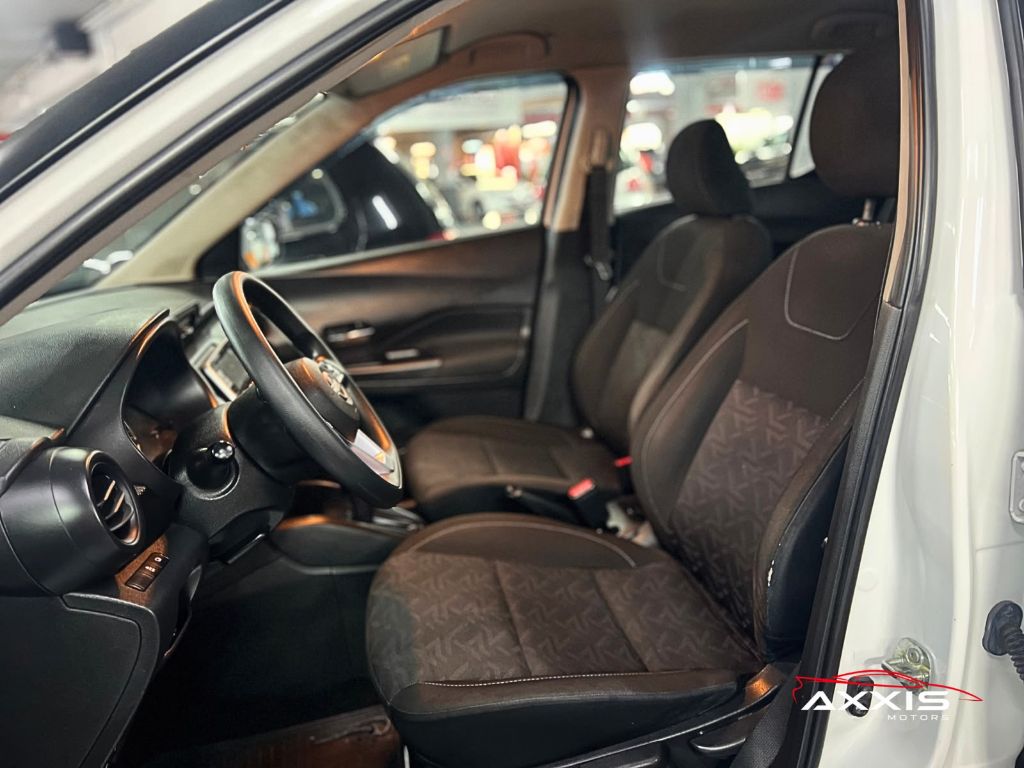 KICKS Sense 1.6 16V Flex Aut. — foto 4