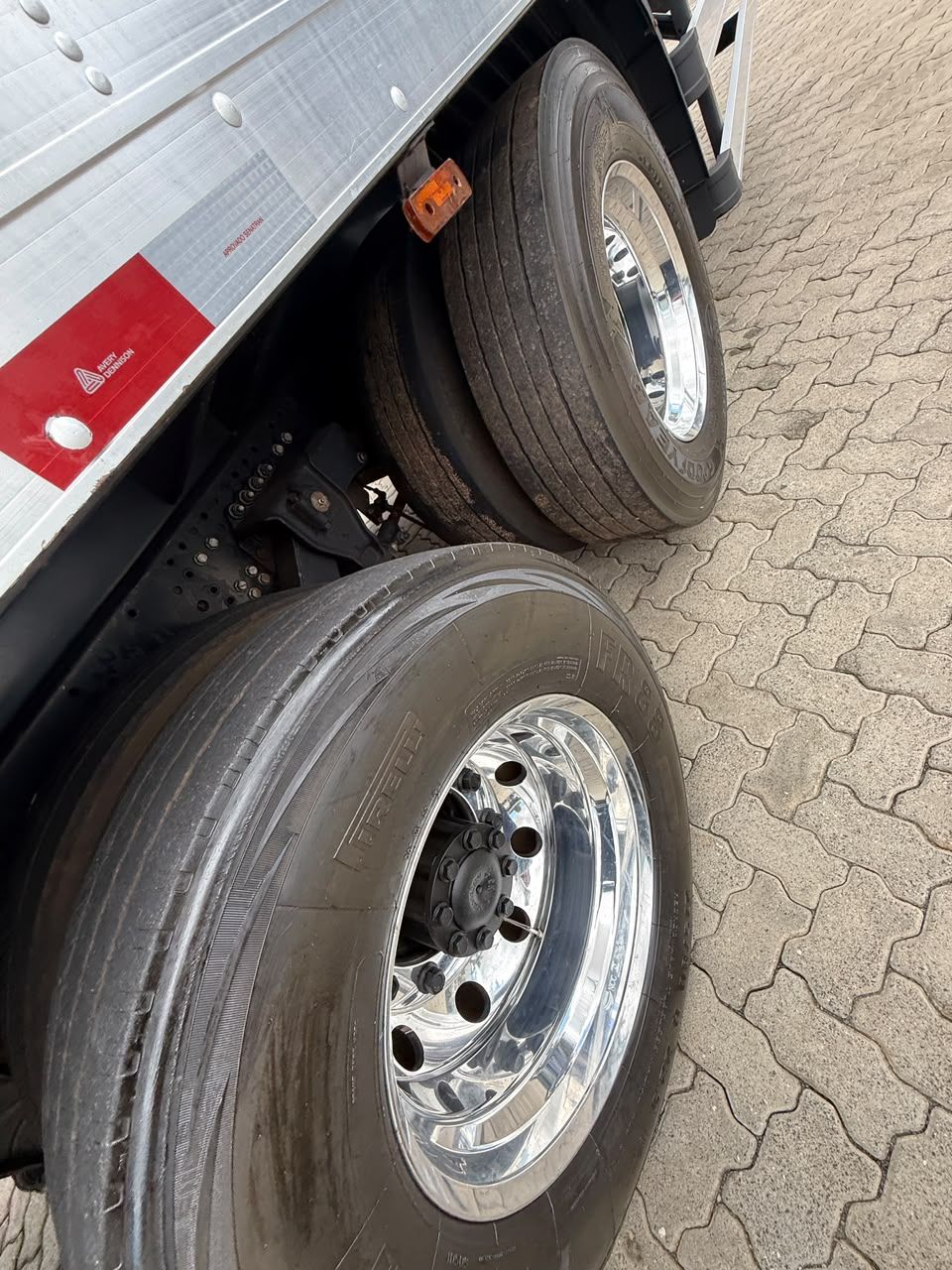 MB ATEGO 2429 - BAÚ — foto 10