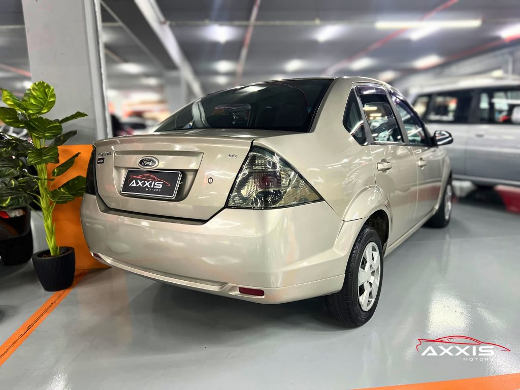 Fiesta Sedan SE 1.6 8V Flex 4p — foto 6