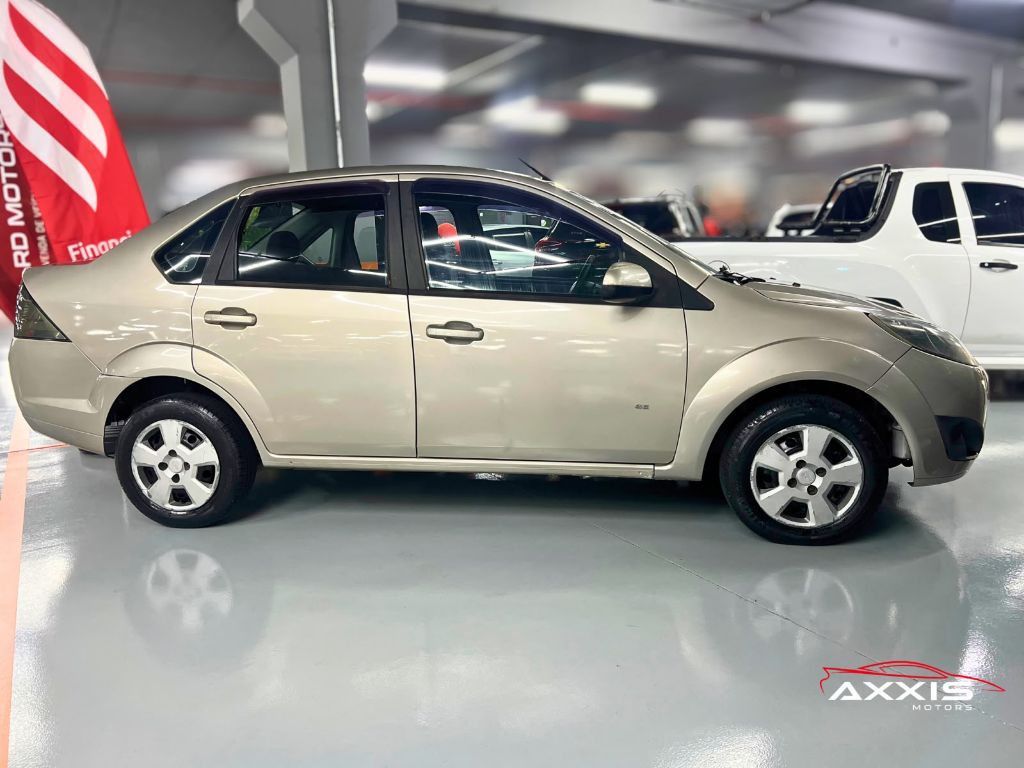 Fiesta Sedan SE 1.6 8V Flex 4p — foto 3