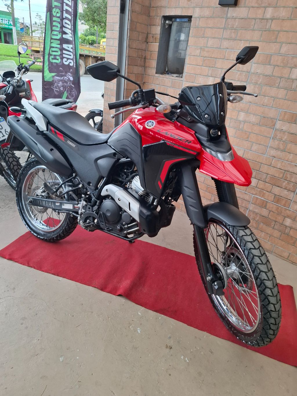 XTZ 250 LANDER CONNECTED — foto 2