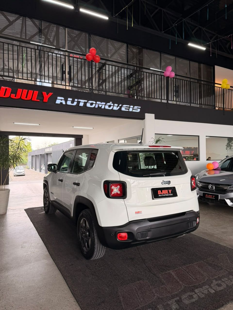 Renegade Sport 1.8 4x2 Flex 16V Mec. — foto 7