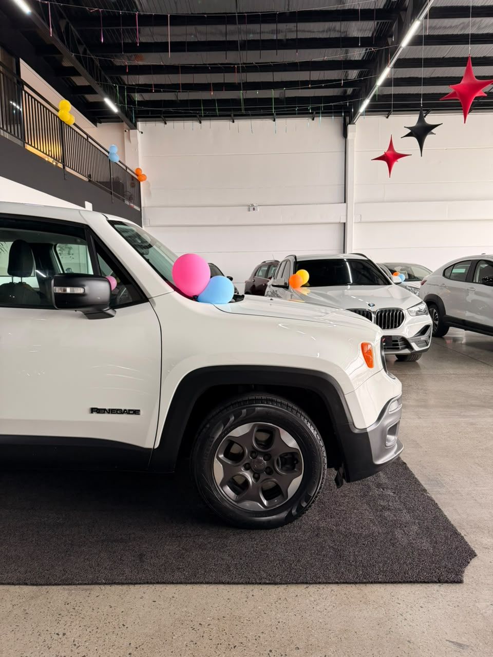 Renegade Sport 1.8 4x2 Flex 16V Mec. — foto 10
