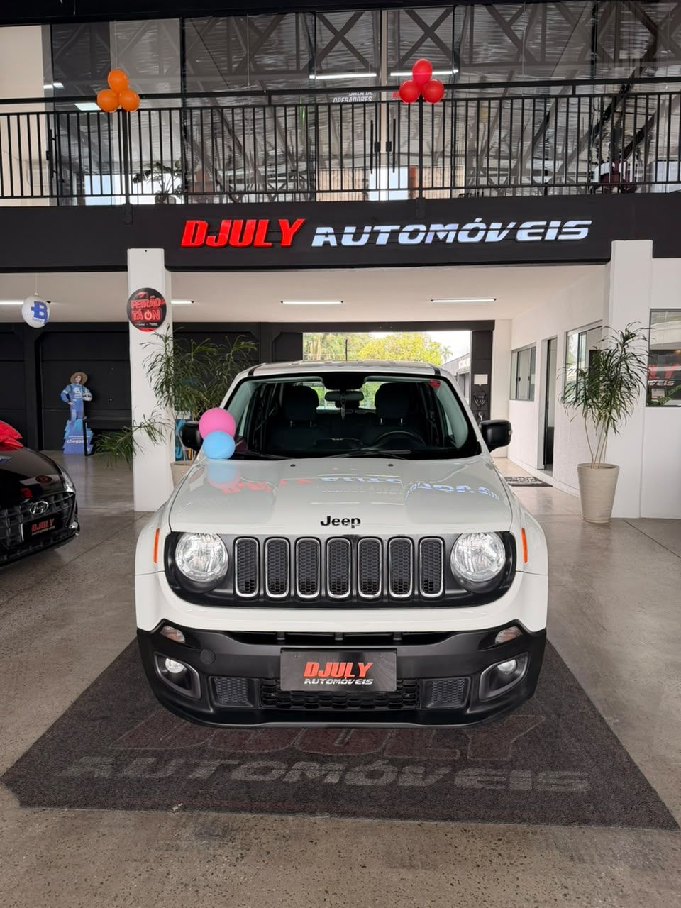 Renegade Sport 1.8 4x2 Flex 16V Mec. — foto 2