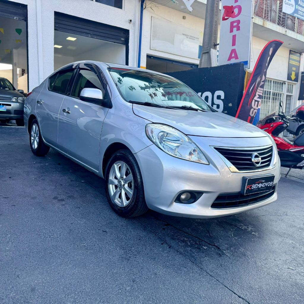 VERSA SL 1.6 16V Flex Fuel 4p Mec. — foto 2