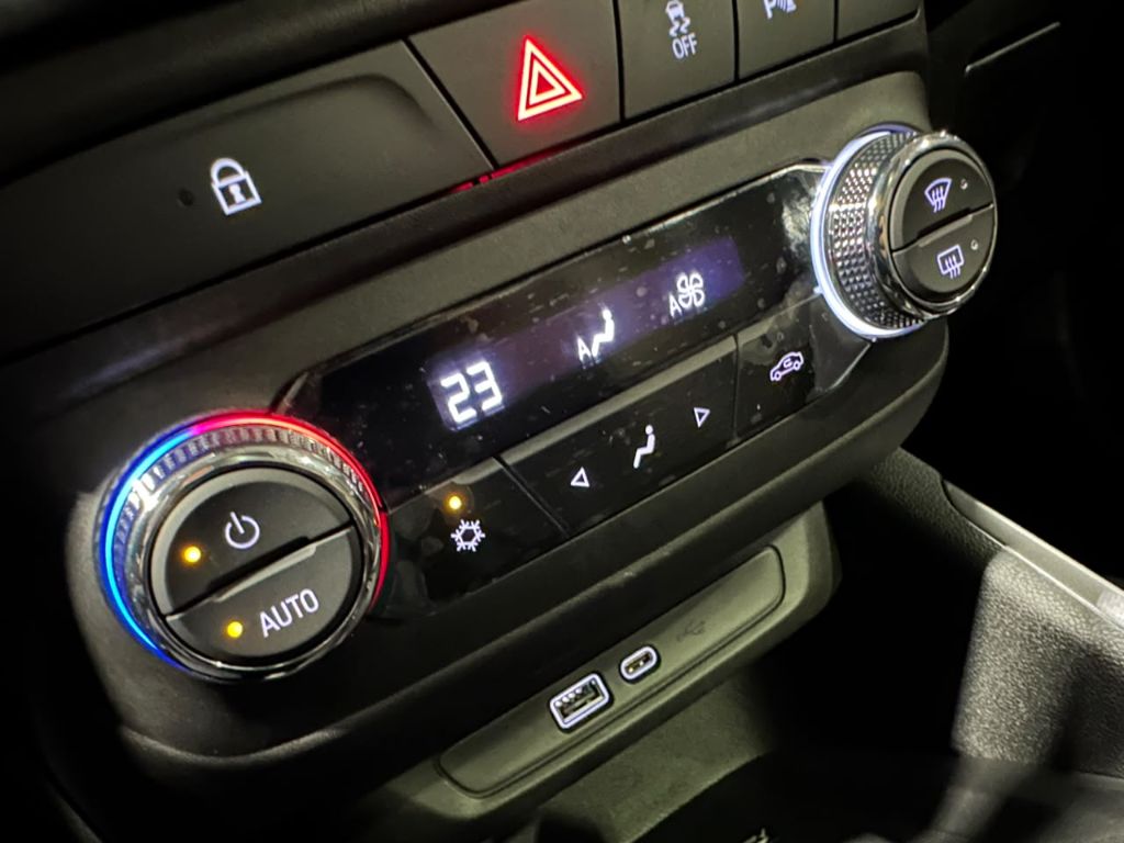 TRACKER Premier 1.2 Turbo 12V Flex Aut. — foto 14