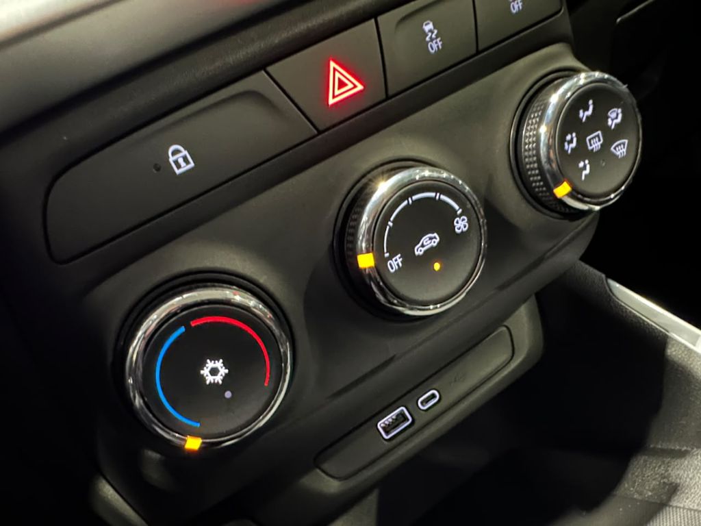 TRACKER 1.0 Turbo 12V Flex Aut.  — foto 14